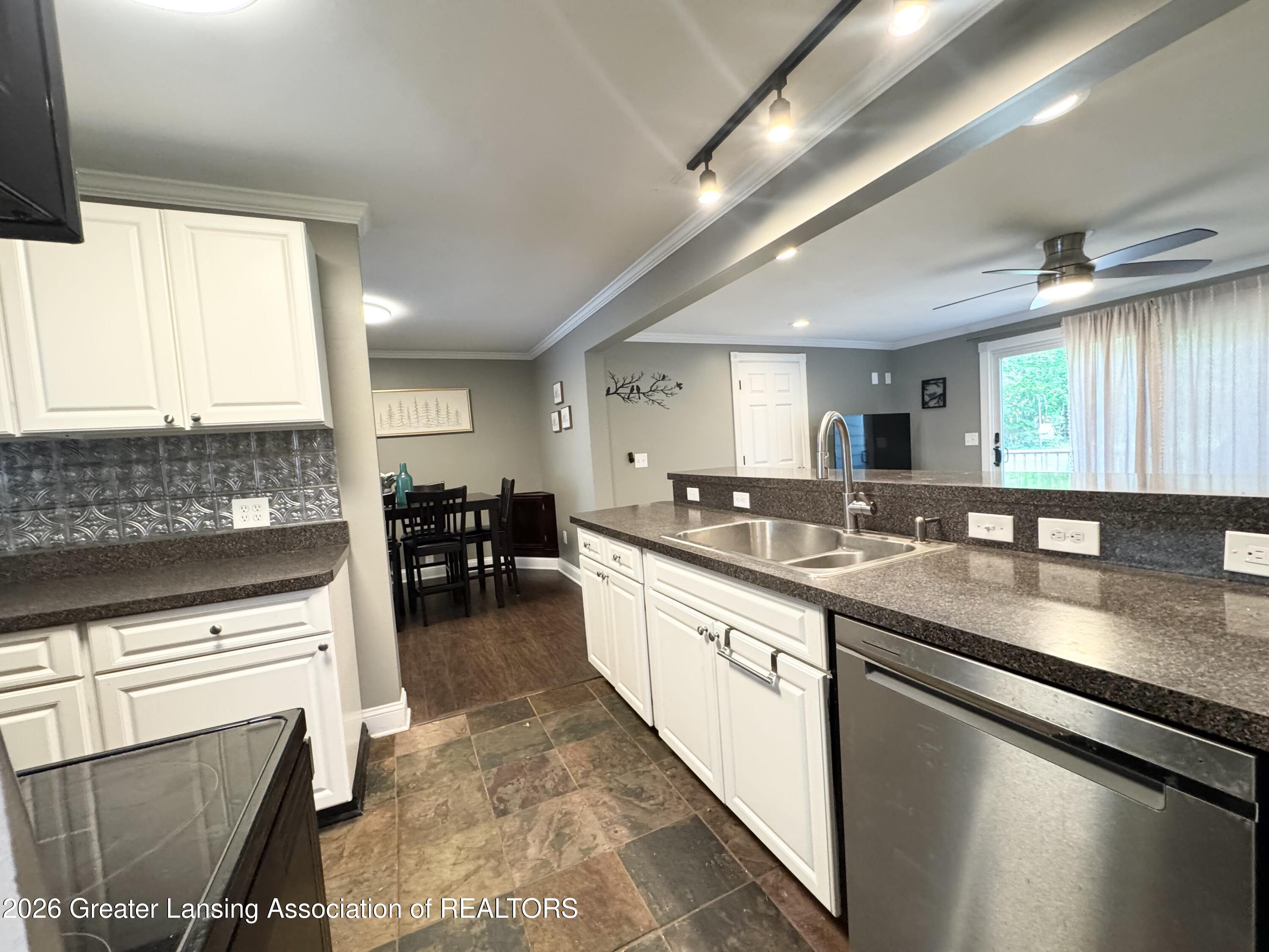 2410 Mt Hope Road Okemos, MI 48864 - Photo 11 of 28 2410 Mount Hope