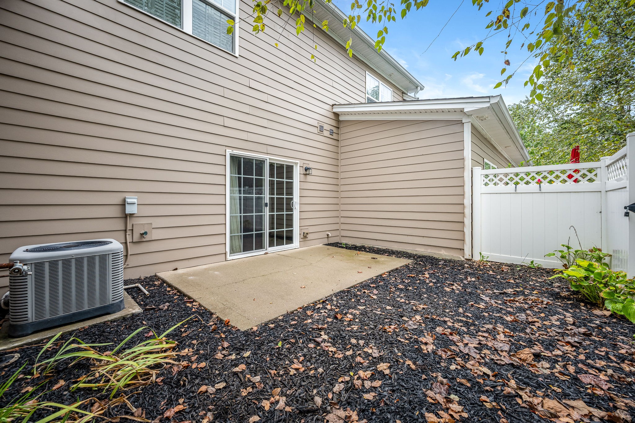 2342 North Tennessee Boulevard, Unit 1503 Murfreesboro, TN 37130 - Photo 35 of 36 a view of a backyard with a garage