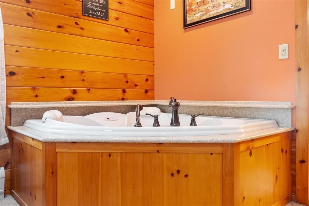 165 Hockanum Road Warwick, MA 01378 - Photo 18 of 41