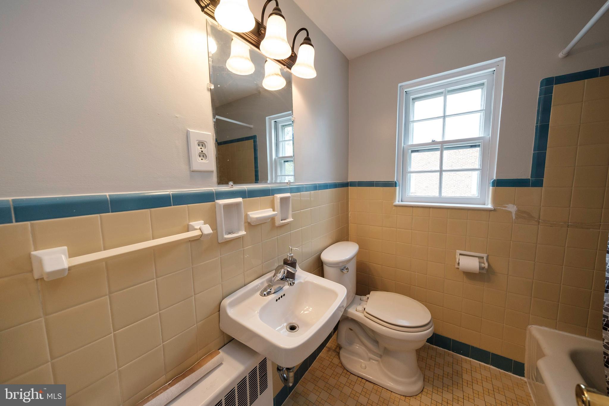 27 Kenhorst Boulevard Reading, PA 19607 - Photo 18 of 21 Gallery Image 18