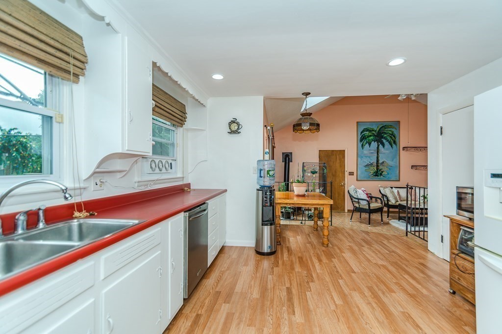 5 Whipple Road Tewksbury, MA 01876 - Photo 10 of 41 Gallery Image 10