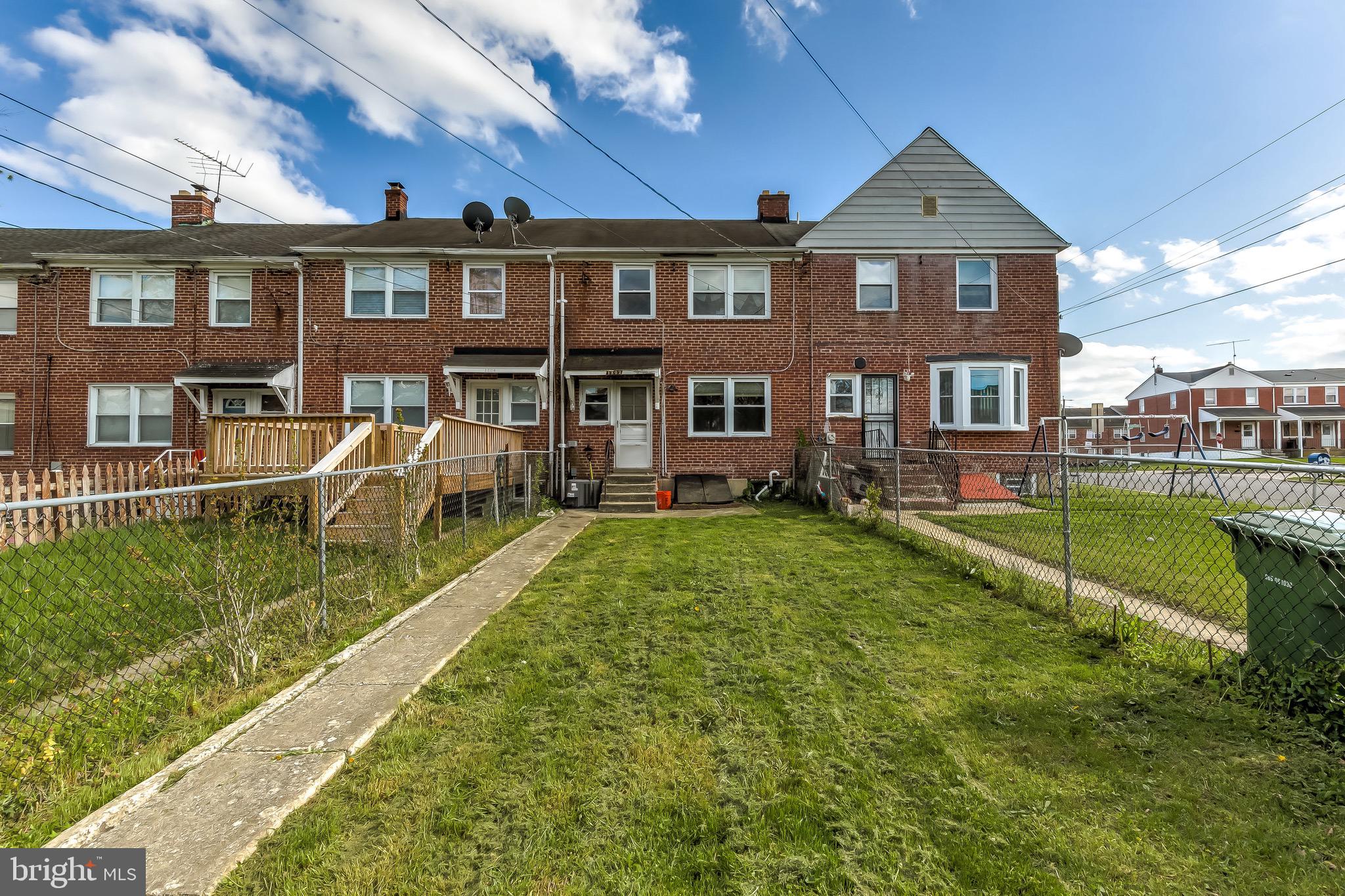 1302 Silverthorne Road Baltimore, MD 21239 - Photo 25 of 26 Beautiful spacious backyard