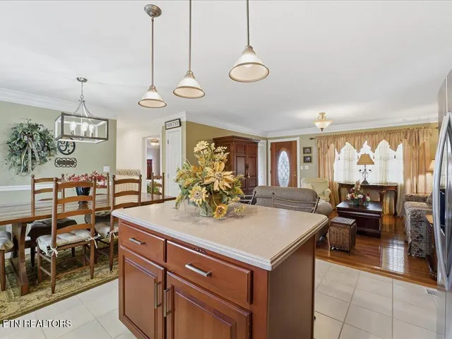 $250,000 | 2006 Rose Drive, Tazewell, TN 37879