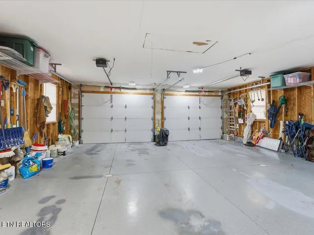 $250,000 | 2006 Rose Drive, Tazewell, TN 37879