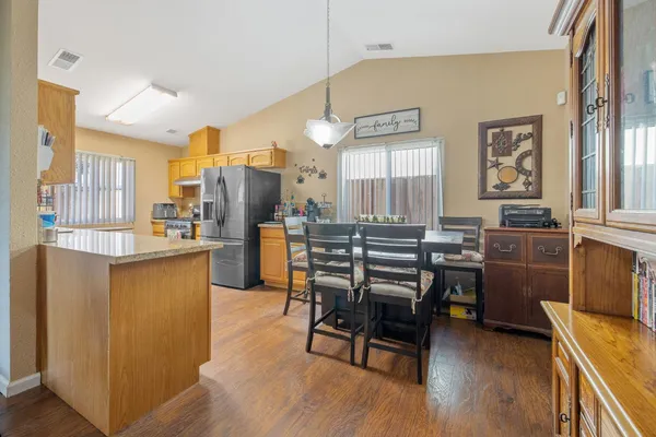 $400,000 | 517 Tucker, Sanger, CA 93657