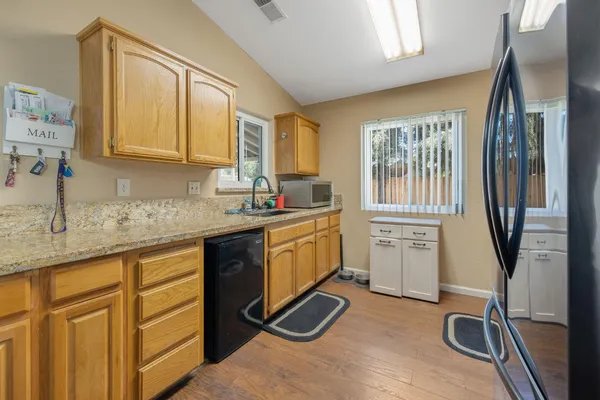 $400,000 | 517 Tucker, Sanger, CA 93657