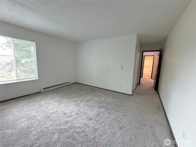 $2,395 | 14620 Northeast 32nd Street, Unit F17, Bellevue, WA 98007