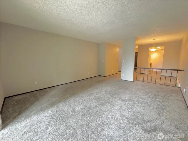 $2,395 | 14620 Northeast 32nd Street, Unit F17, Bellevue, WA 98007