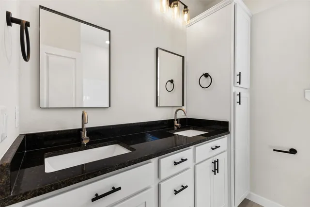 $1,850 | 1504 Clay Street, Unit A, Brenham, TX 77833