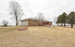 $485,000 | 1021 Fish Lane, Hazel Green, WI 53811