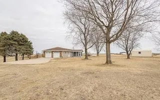 $485,000 | 1021 Fish Lane, Hazel Green, WI 53811