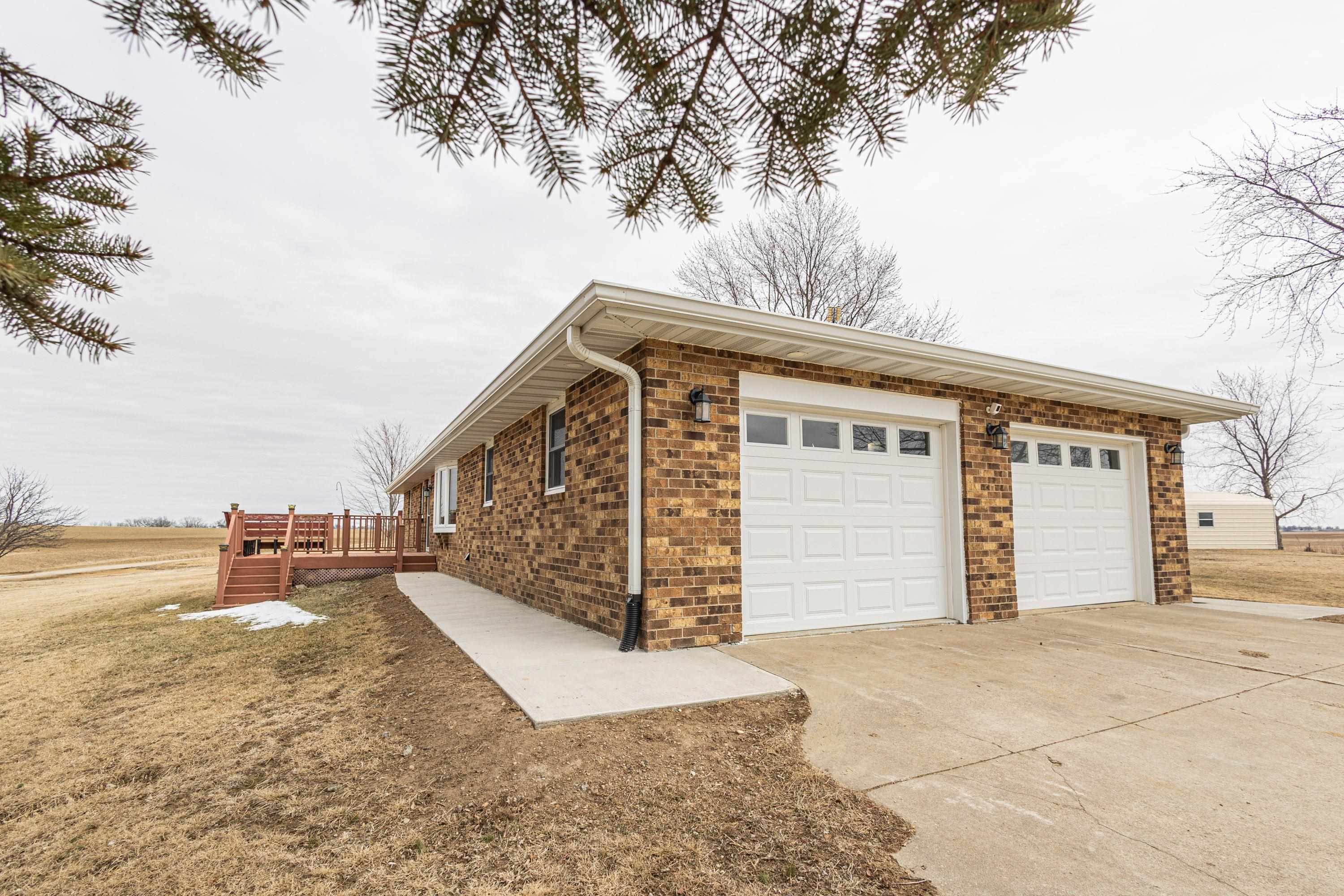 1021 Fish Lane Hazel Green, WI 53811 - Photo 3 of 54