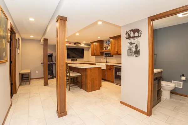 $459,900 | 1021 Fish Lane, Hazel Green, WI 53811