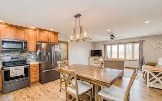 $485,000 | 1021 Fish Lane, Hazel Green, WI 53811