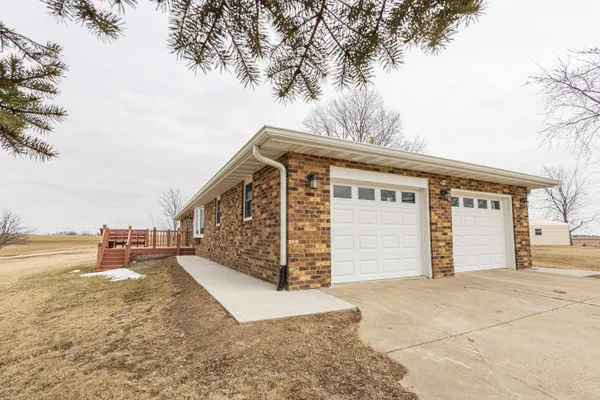 $485,000 | 1021 Fish Lane, Hazel Green, WI 53811