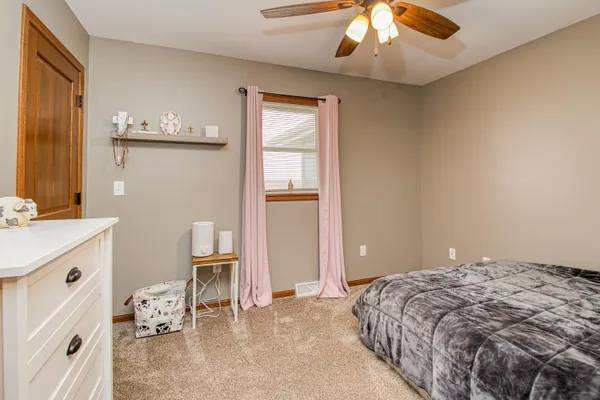 $485,000 | 1021 Fish Lane, Hazel Green, WI 53811