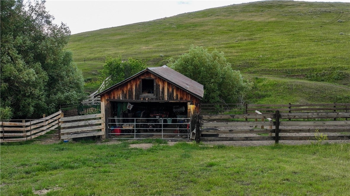 581 Willow Creek Road Red Lodge, MT 59068 - Photo 32 of 50 Gallery Image 32
