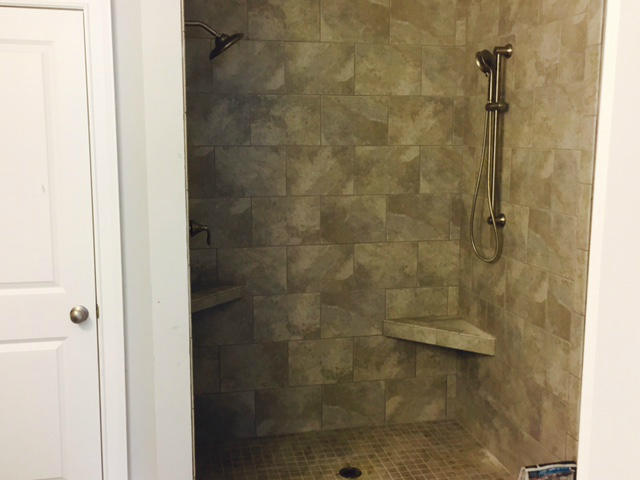 1483 Hollenberg Lane Mount Pleasant, SC 29466 - Photo 14 of 22 208 master shower