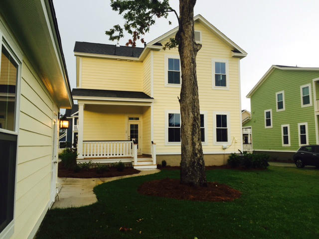1483 Hollenberg Lane Mount Pleasant, SC 29466 - Photo 17 of 22 208 backyard