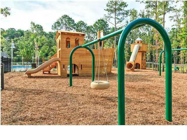 1483 Hollenberg Lane Mount Pleasant, SC 29466 - Photo 22 of 22 play park