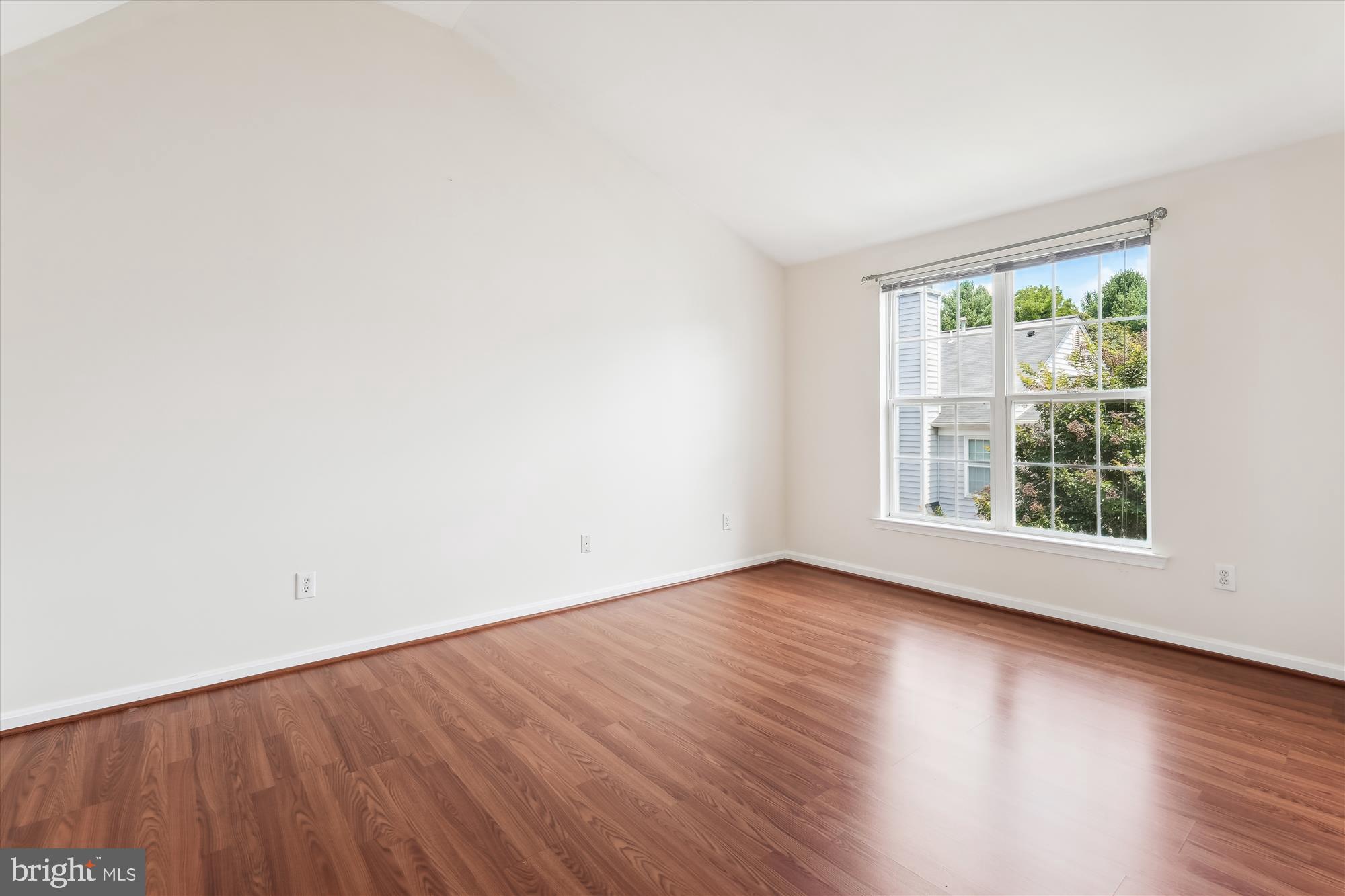 20322 Swallow Point Road Montgomery Village, MD 20886 - Photo 21 of 47 Bedroom 4