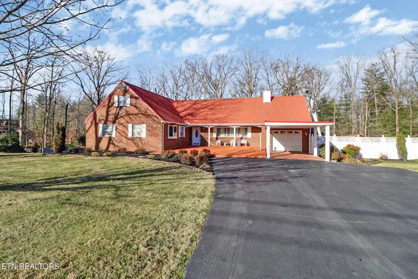 $949,900 | 588-580 Catoosa Road, Wartburg, TN 37887