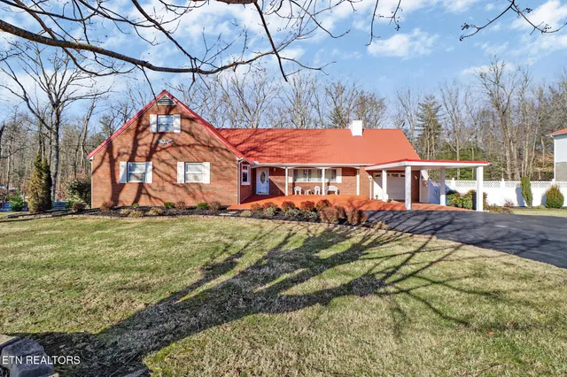 $949,900 | 588-580 Catoosa Road, Wartburg, TN 37887
