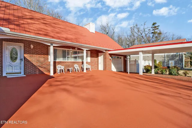 $949,900 | 588-580 Catoosa Road, Wartburg, TN 37887