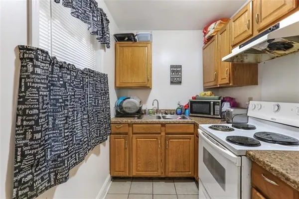 $214,999 | 4715-17 Lynhuber Drive, New Orleans, LA 70126