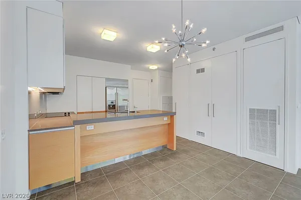 $2,975 | 3722 South Las Vegas Boulevard, Unit 2310, Las Vegas, NV 89158