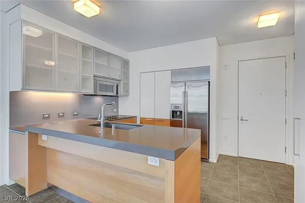 $2,975 | 3722 South Las Vegas Boulevard, Unit 2310, Las Vegas, NV 89158