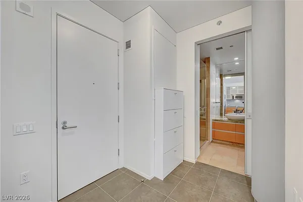 $2,975 | 3722 South Las Vegas Boulevard, Unit 2310, Las Vegas, NV 89158