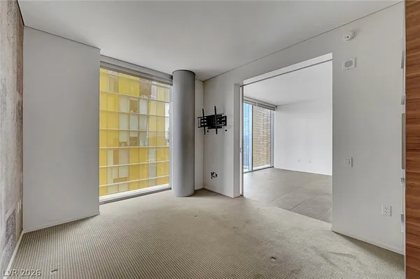 $2,975 | 3722 South Las Vegas Boulevard, Unit 2310, Las Vegas, NV 89158