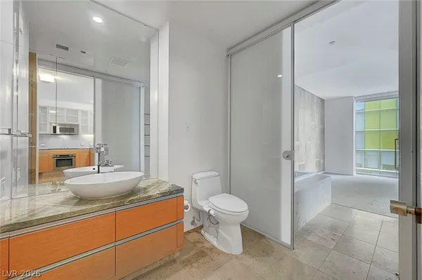 $2,975 | 3722 South Las Vegas Boulevard, Unit 2310, Las Vegas, NV 89158