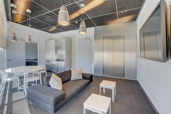 $2,975 | 3722 South Las Vegas Boulevard, Unit 2310, Las Vegas, NV 89158