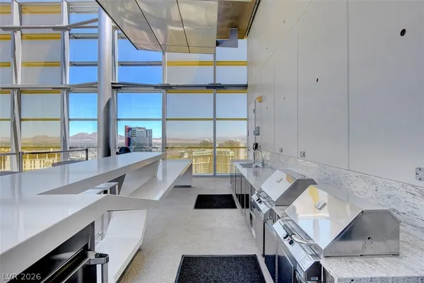 $2,975 | 3722 South Las Vegas Boulevard, Unit 2310, Las Vegas, NV 89158