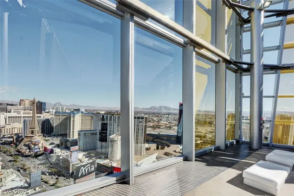 $2,975 | 3722 South Las Vegas Boulevard, Unit 2310, Las Vegas, NV 89158