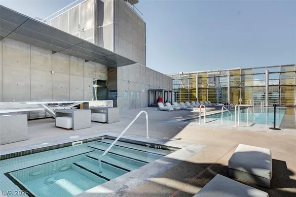 $2,975 | 3722 South Las Vegas Boulevard, Unit 2310, Las Vegas, NV 89158