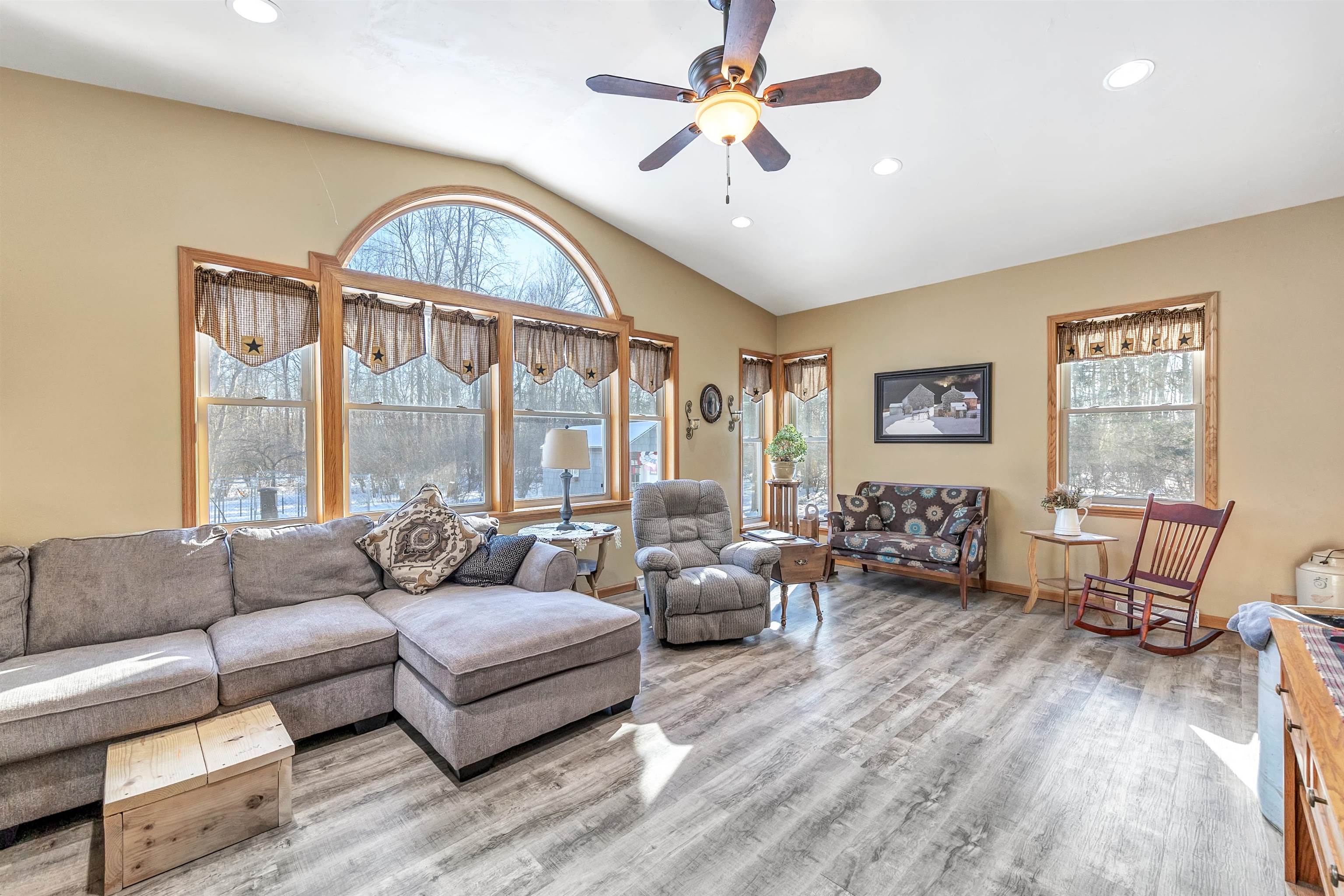 N2642 Poplar Ridge Lane Peshtigo, WI 54157 - Photo 3 of 41