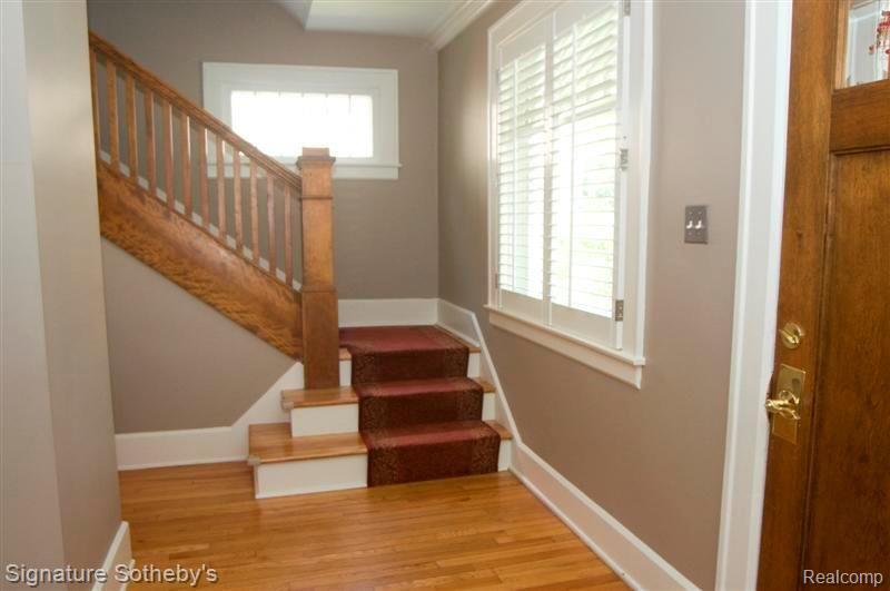 1058 Floyd Street Birmingham, MI 48009 - Photo 9 of 22 Stairs