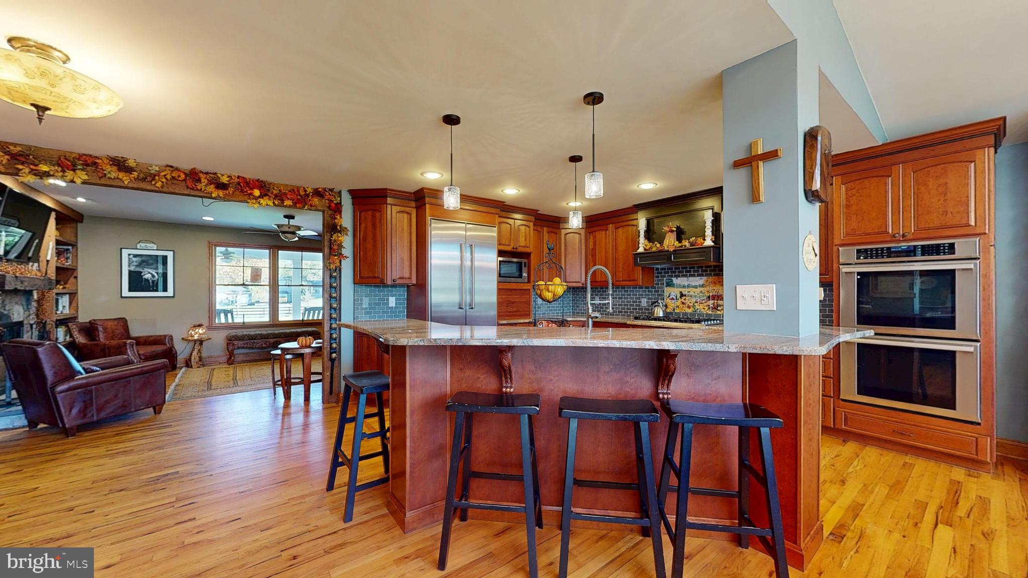 40 Cooper Tomlinson Road Medford, NJ 08055 - Photo 23 of 96 Oversized Island and double Thermador wall ovens