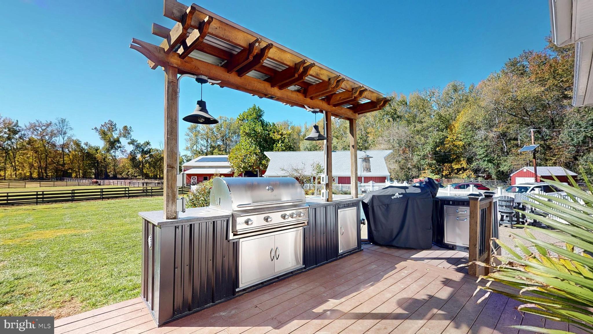 40 Cooper Tomlinson Road Medford, NJ 08055 - Photo 69 of 98 Outdoor Kitchen