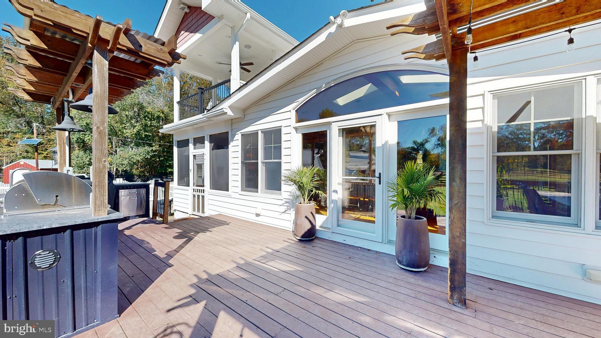 40 Cooper Tomlinson Road Medford, NJ 08055 - Photo 71 of 98 Azek Trec Deck