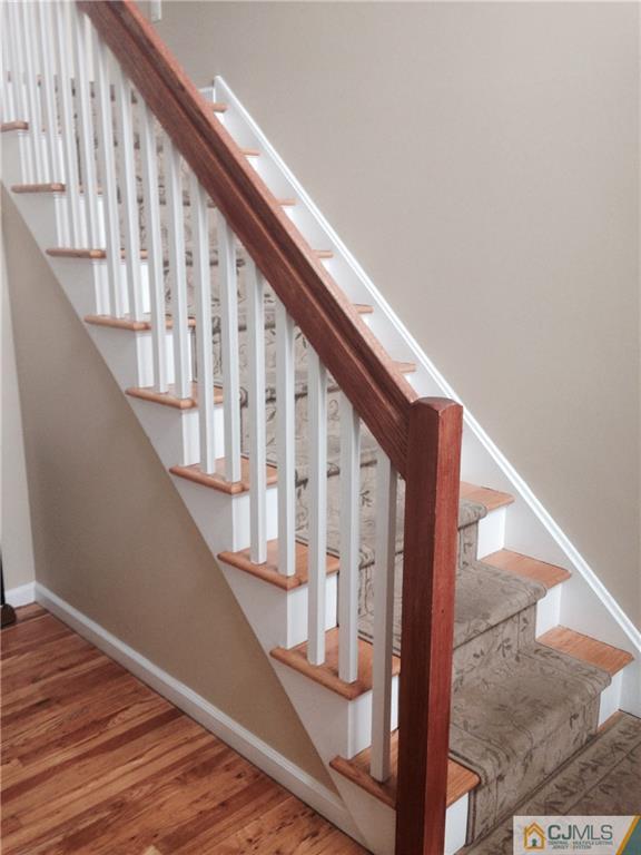 293 Dunhams Corner Road East Brunswick, NJ 08816 - Photo 2 of 23 Gallery Image 2