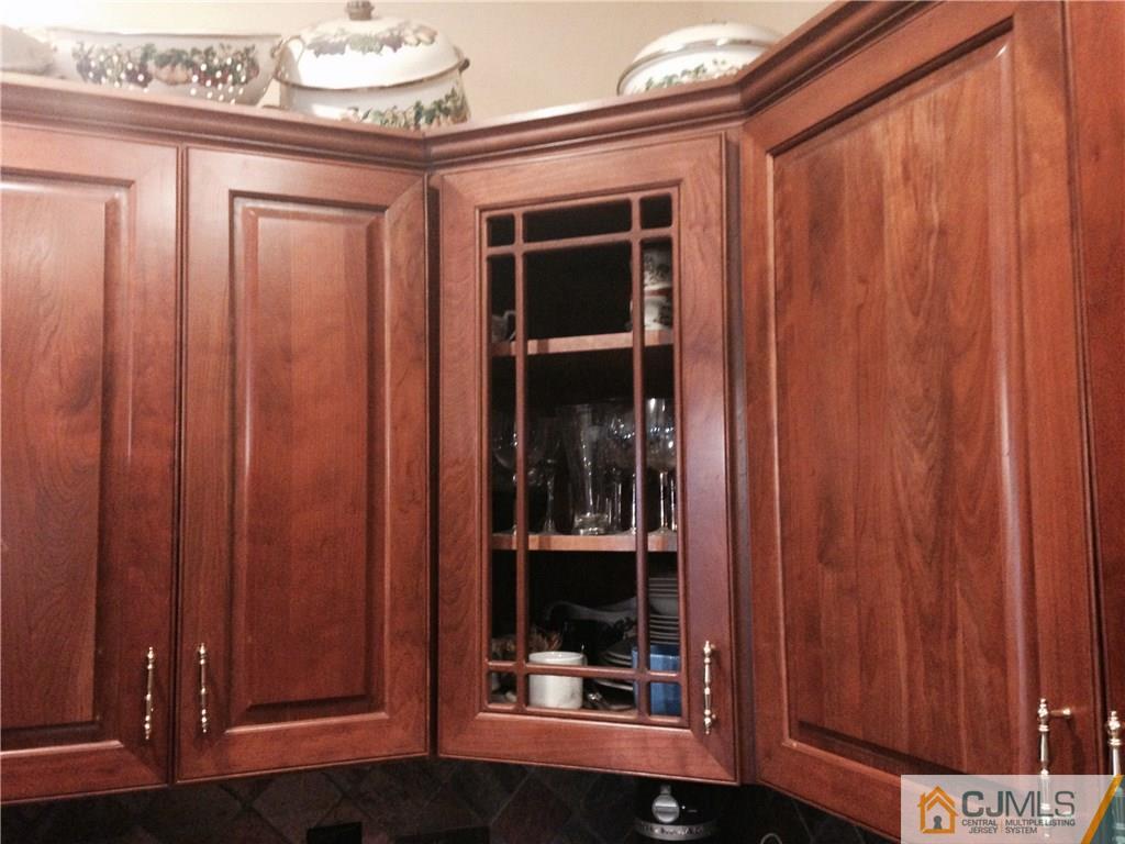 293 Dunhams Corner Road East Brunswick, NJ 08816 - Photo 9 of 23 Gallery Image 9