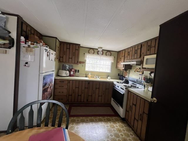 701 Memory Lane Wabeno, WI 54566 - Photo 6 of 13