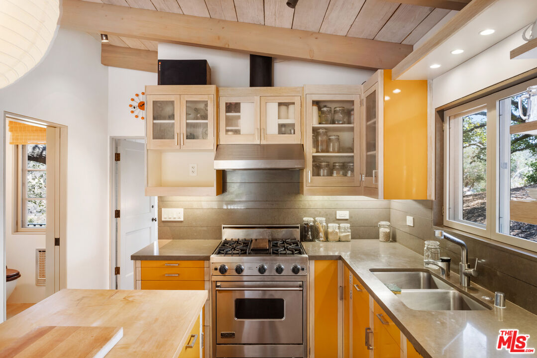 635 Greenleaf Canyon Road Topanga, CA 90290 - Photo 53 of 63