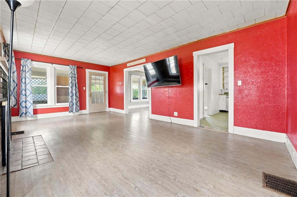 729 Mercer Road Greenville, PA 16125 - Photo 9 of 28