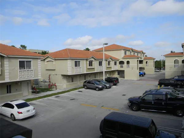 $2,400 | 7989 Northwest 8th Street, Unit 107D, Miami, FL 33126