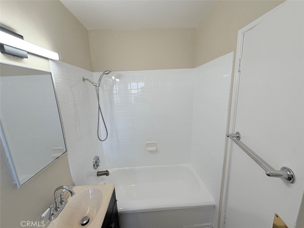 247 West 9th Street Azusa, CA 91702 - Photo 7 of 9
